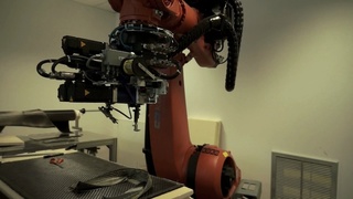 Le robot Kuka et la couture des structures composites