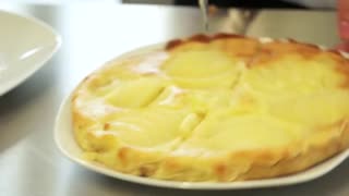 La science en cuisine - une tarte bourdaloue sans gluten et allégée en sucre